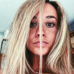 Meet your Posher, Lily